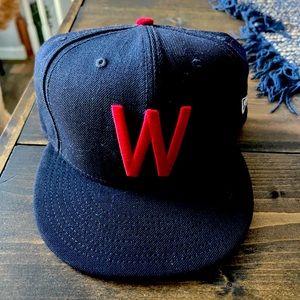 Washington senators cap
